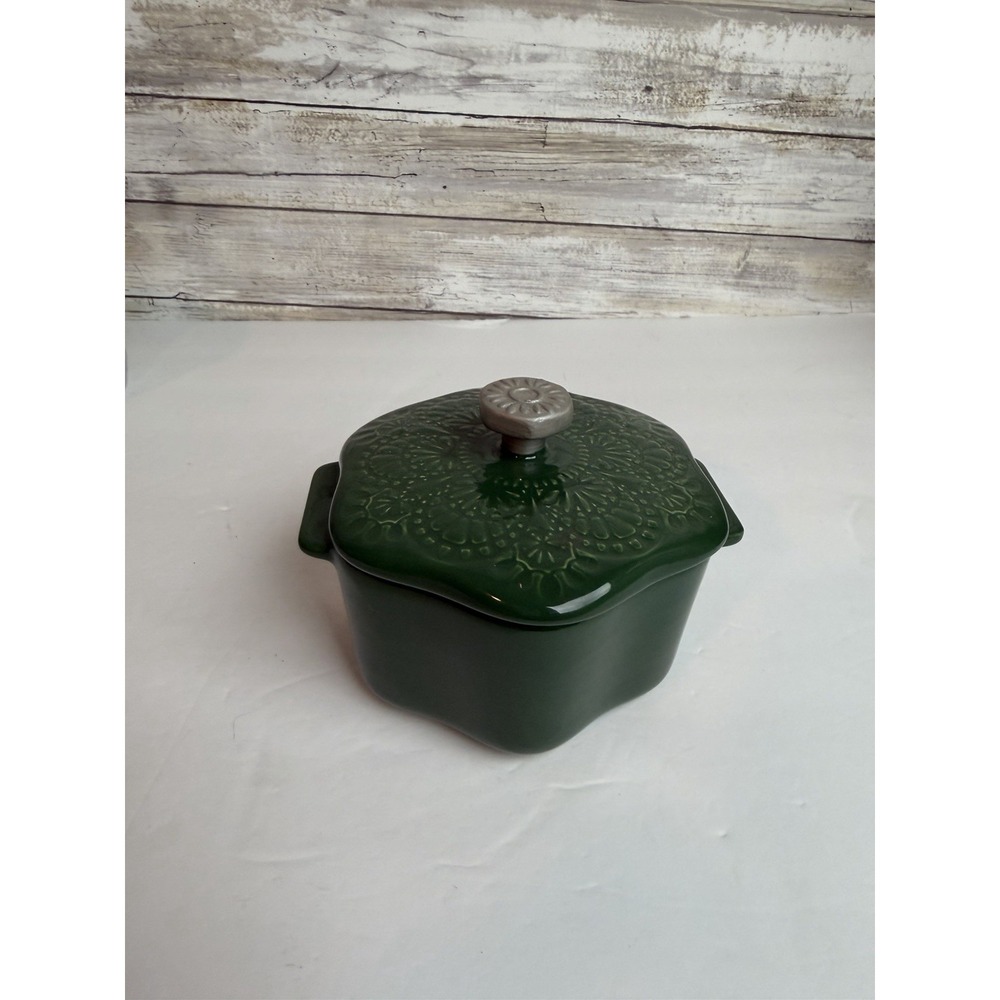 Pioneer Woman Stoneware Snowflake Cocotte with Lid – 2 Cup Mini Casserole Dish